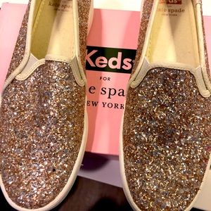 Never worn Kate Spade Keds.
